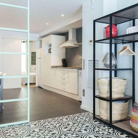 Short Stay Group Liceu Serviced Apartments บาร์เซโลนา ภายนอก รูปภาพ