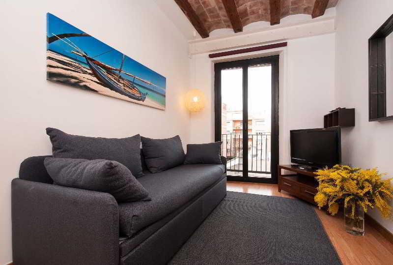 Short Stay Group Liceu Serviced Apartments บาร์เซโลนา ภายนอก รูปภาพ